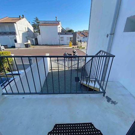 Maison De Vacances Climatisee 4 Etoiles 생죠지드디돈느 외부 사진